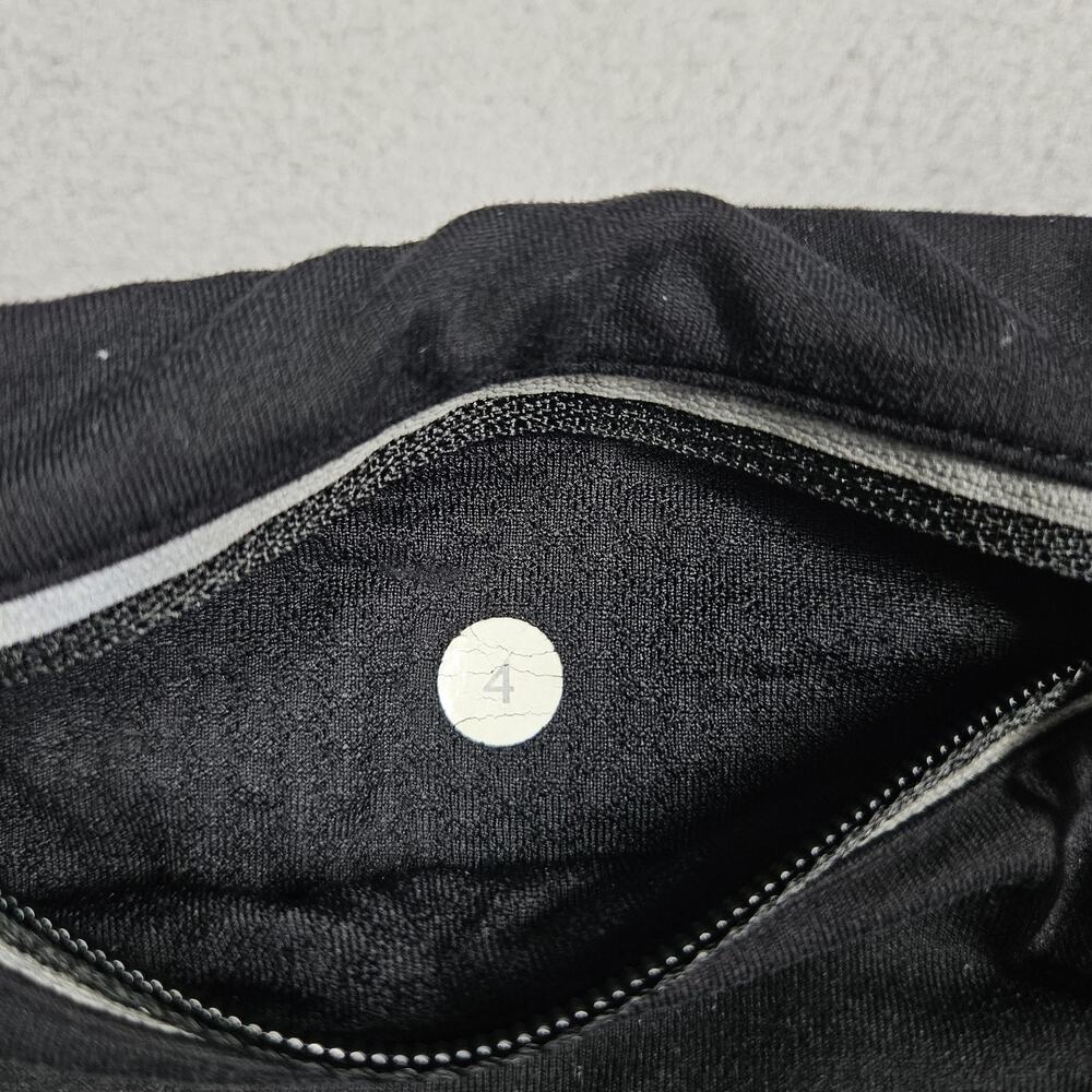 Lululemon Speed Up Shorts Womens 4 Black Athleisure Gym Performance Stretch - Picture 2 of 14
